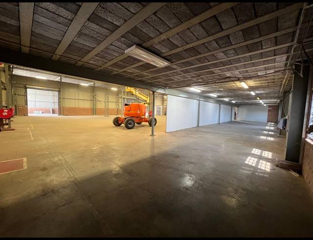 1,798M² WAREHOUSE TO LET IN STRIJDOMPARK
